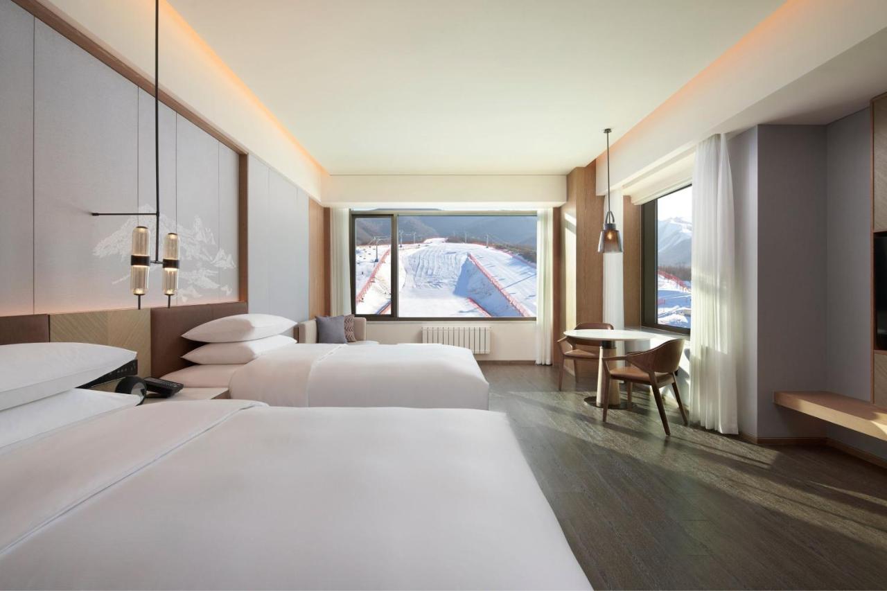 Courtyard By Marriott Chongli Hotel Zhangjiakou Eksteriør billede